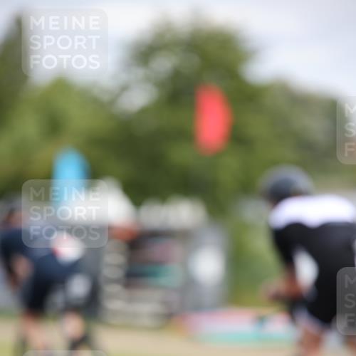 16.06.2024 - 26. Vierlanden-Triathlon Jannik Wohlers http://msf.ph/oto/6271074 16.06.2024 11:11:18 Radfahren 72, 100, 109, 208, 225, 248, 284, 325, 358 meine-sportfotos.de