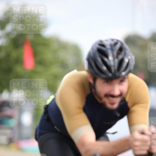 16.06.2024 - 26. Vierlanden-Triathlon Jannik Wohlers http://msf.ph/oto/6271095 16.06.2024 11:11:55 Radfahren 17, 124, 393 meine-sportfotos.de