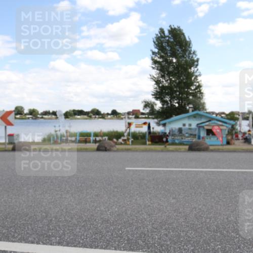 16.06.2024 - 26. Vierlanden-Triathlon Jannik Wohlers http://msf.ph/oto/6271112 16.06.2024 11:51:48 Radfahren 55, 135, 214, 391, 393 meine-sportfotos.de