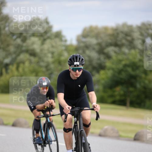 16.06.2024 - 26. Vierlanden-Triathlon Jannik Wohlers http://msf.ph/oto/6271136 16.06.2024 11:11:59 Radfahren 5, 17, 22, 124, 350 meine-sportfotos.de