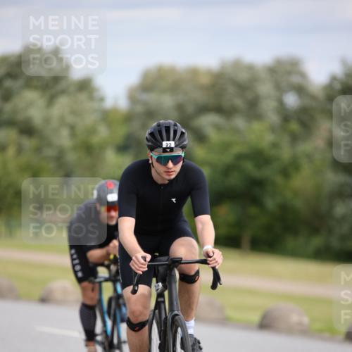 16.06.2024 - 26. Vierlanden-Triathlon Jannik Wohlers http://msf.ph/oto/6271144 16.06.2024 11:11:59 Radfahren 5, 17, 22, 124, 350 meine-sportfotos.de