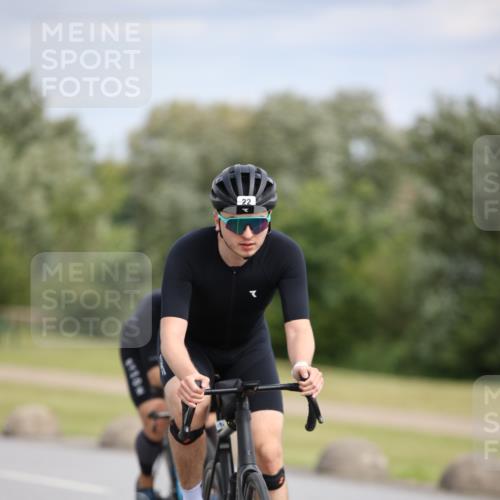 16.06.2024 - 26. Vierlanden-Triathlon Jannik Wohlers http://msf.ph/oto/6271152 16.06.2024 11:11:59 Radfahren 5, 17, 22, 124, 350 meine-sportfotos.de