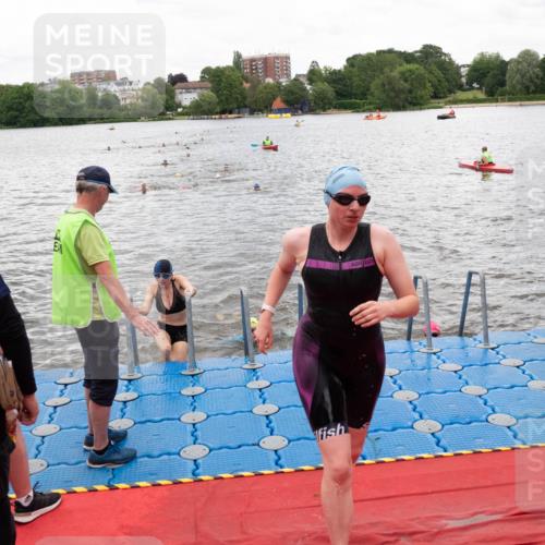 16.06.2024 - 7 Türme Triathlon MichiJ http://msf.ph/oto/6271202 16.06.2024 12:12:15 Schwimmen 59, 337, 378, 491 meine-sportfotos.de