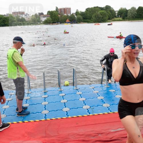 16.06.2024 - 7 Türme Triathlon MichiJ http://msf.ph/oto/6271205 16.06.2024 12:12:18 Schwimmen 59, 378, 491 meine-sportfotos.de