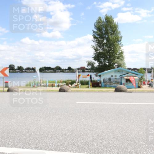 16.06.2024 - 26. Vierlanden-Triathlon Jannik Wohlers http://msf.ph/oto/6271226 16.06.2024 11:52:49 Radfahren 325, 427 meine-sportfotos.de