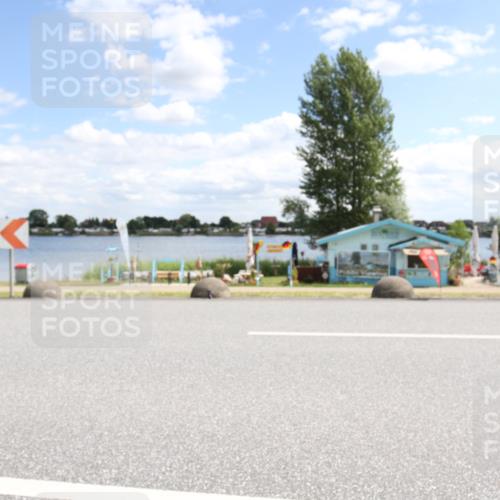 16.06.2024 - 26. Vierlanden-Triathlon Jannik Wohlers http://msf.ph/oto/6271237 16.06.2024 11:52:52 Radfahren 312, 325, 405 meine-sportfotos.de