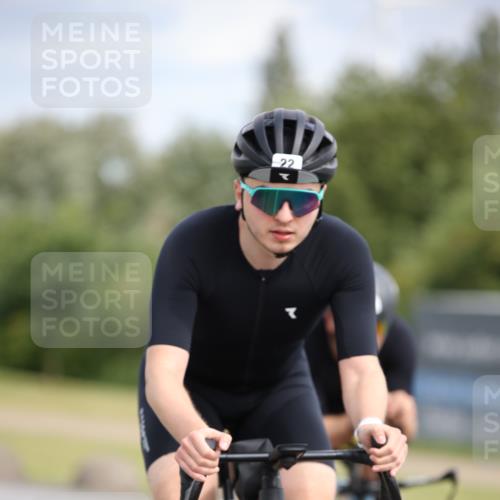 16.06.2024 - 26. Vierlanden-Triathlon Jannik Wohlers http://msf.ph/oto/6271308 16.06.2024 11:12:00 Radfahren 5, 17, 22, 124, 350 meine-sportfotos.de