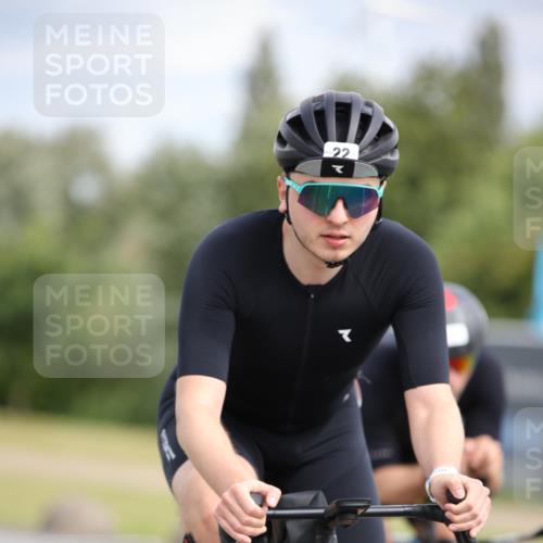 16.06.2024 - 26. Vierlanden-Triathlon Jannik Wohlers http://msf.ph/oto/6271311 16.06.2024 11:12:00 Radfahren 5, 17, 22, 124, 350 meine-sportfotos.de