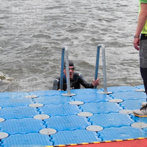 16.06.2024 - 7 Türme Triathlon MichiJ http://msf.ph/oto/6271337 16.06.2024 11:59:33 Schwimmen 322, 365, 448, 487, 558 meine-sportfotos.de