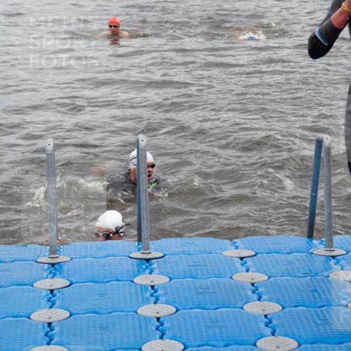 16.06.2024 - 7 Türme Triathlon MichiJ http://msf.ph/oto/6271369 16.06.2024 11:59:37 Schwimmen 322, 365, 439, 487, 558 meine-sportfotos.de
