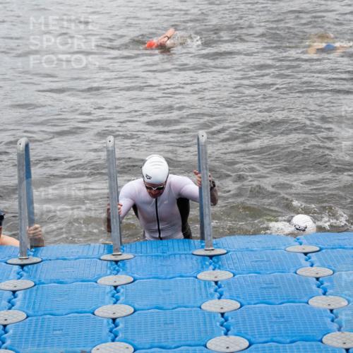 16.06.2024 - 7 Türme Triathlon MichiJ http://msf.ph/oto/6271387 16.06.2024 11:59:40 Schwimmen 322, 365, 439, 487, 558 meine-sportfotos.de