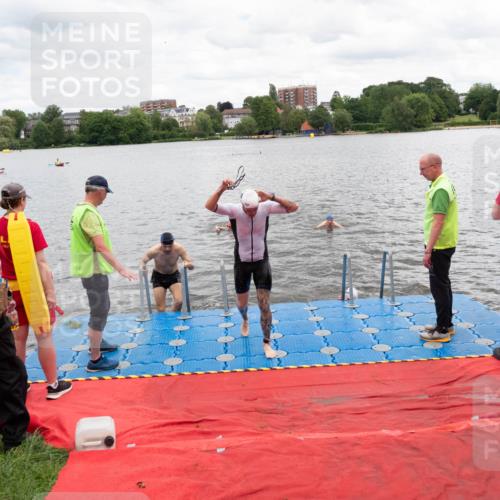 16.06.2024 - 7 Türme Triathlon MichiJ http://msf.ph/oto/6271413 16.06.2024 11:59:43 Schwimmen 322, 365, 439, 487, 558 meine-sportfotos.de