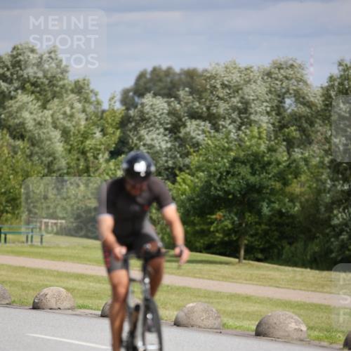 16.06.2024 - 26. Vierlanden-Triathlon Jannik Wohlers http://msf.ph/oto/6271436 16.06.2024 11:12:18 Radfahren 12, 125, 136, 140 meine-sportfotos.de