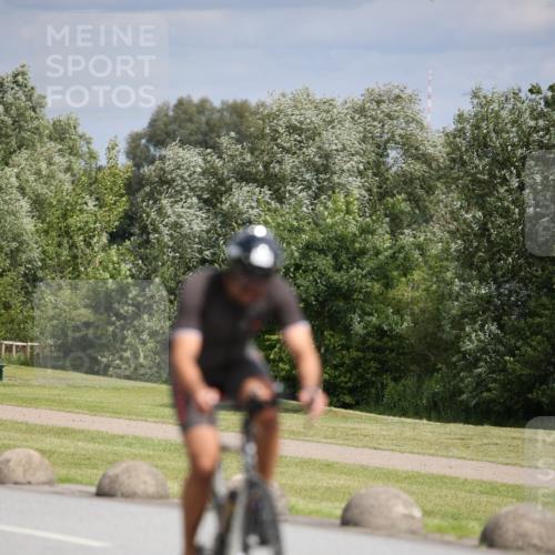 16.06.2024 - 26. Vierlanden-Triathlon Jannik Wohlers http://msf.ph/oto/6271443 16.06.2024 11:12:18 Radfahren 12, 125, 136, 140 meine-sportfotos.de