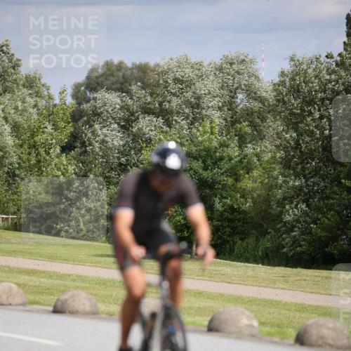 16.06.2024 - 26. Vierlanden-Triathlon Jannik Wohlers http://msf.ph/oto/6271445 16.06.2024 11:12:18 Radfahren 12, 125, 136, 140 meine-sportfotos.de