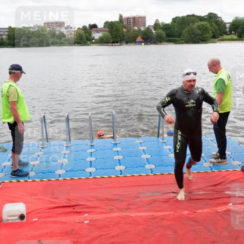 16.06.2024 - 7 Türme Triathlon MichiJ http://msf.ph/oto/6271454 16.06.2024 11:59:54 Schwimmen 322, 365, 439 meine-sportfotos.de