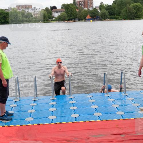 16.06.2024 - 7 Türme Triathlon MichiJ http://msf.ph/oto/6271491 16.06.2024 12:00:00 Schwimmen 322, 365, 439 meine-sportfotos.de