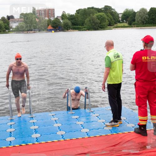 16.06.2024 - 7 Türme Triathlon MichiJ http://msf.ph/oto/6271502 16.06.2024 12:00:01 Schwimmen 322, 365, 439 meine-sportfotos.de