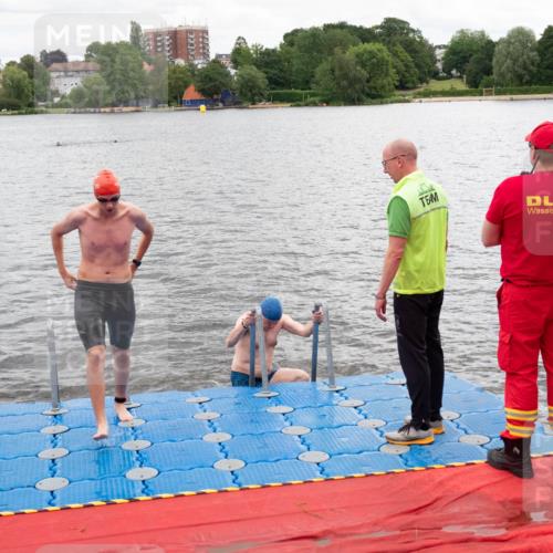 16.06.2024 - 7 Türme Triathlon MichiJ http://msf.ph/oto/6271509 16.06.2024 12:00:02 Schwimmen 322, 365, 439 meine-sportfotos.de