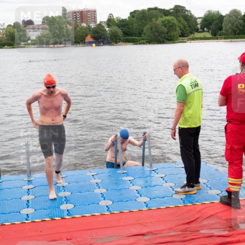 16.06.2024 - 7 Türme Triathlon MichiJ http://msf.ph/oto/6271510 16.06.2024 12:00:02 Schwimmen 322, 365, 439 meine-sportfotos.de