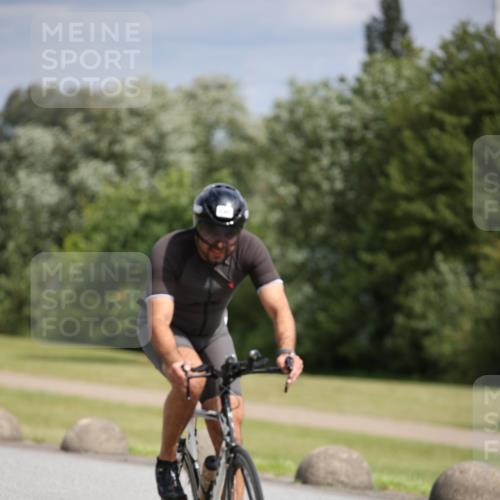 16.06.2024 - 26. Vierlanden-Triathlon Jannik Wohlers http://msf.ph/oto/6271525 16.06.2024 11:12:18 Radfahren 12, 125, 136, 140 meine-sportfotos.de