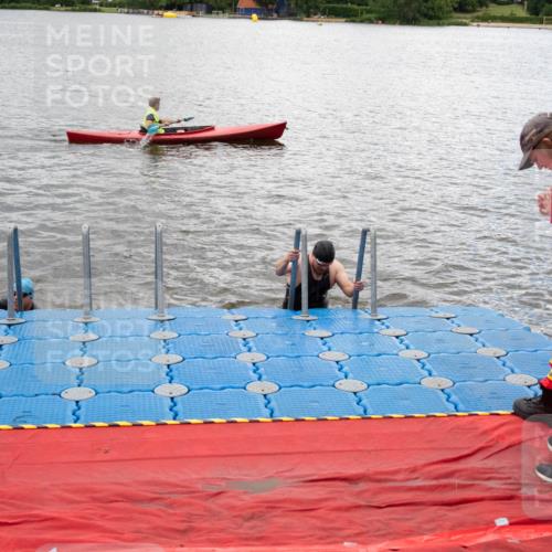 16.06.2024 - 7 Türme Triathlon MichiJ http://msf.ph/oto/6271526 16.06.2024 12:02:08 Schwimmen 345, 403 meine-sportfotos.de