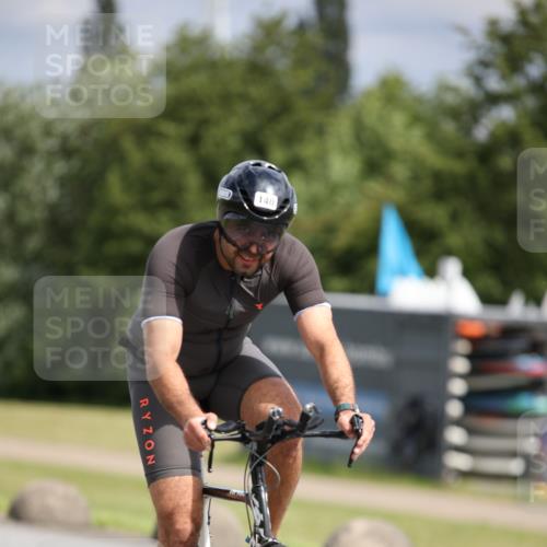 16.06.2024 - 26. Vierlanden-Triathlon Jannik Wohlers http://msf.ph/oto/6271594 16.06.2024 11:12:19 Radfahren 12, 125, 136, 140 meine-sportfotos.de