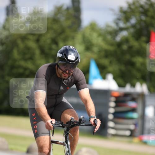 16.06.2024 - 26. Vierlanden-Triathlon Jannik Wohlers http://msf.ph/oto/6271597 16.06.2024 11:12:19 Radfahren 12, 125, 136, 140 meine-sportfotos.de
