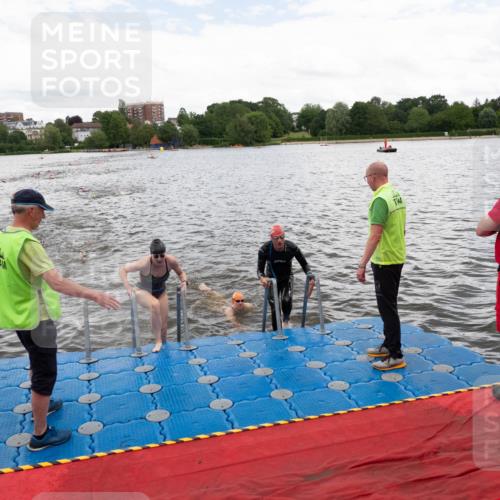 16.06.2024 - 7 Türme Triathlon MichiJ http://msf.ph/oto/6271679 16.06.2024 12:07:16 Schwimmen 54, 67, 72, 129, 517, 571 meine-sportfotos.de