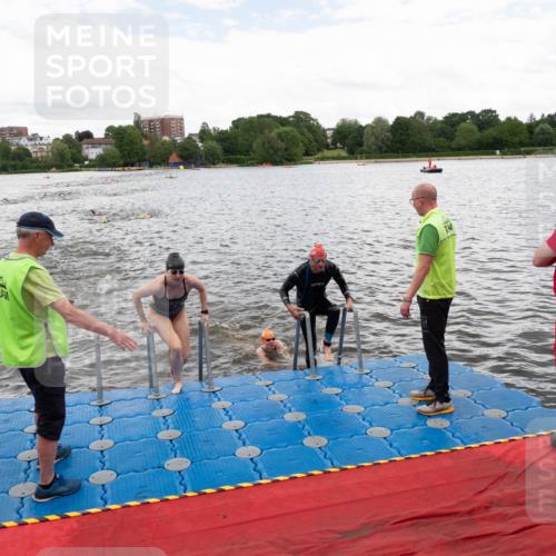 16.06.2024 - 7 Türme Triathlon MichiJ http://msf.ph/oto/6271684 16.06.2024 12:07:16 Schwimmen 54, 67, 72, 129, 517, 571 meine-sportfotos.de