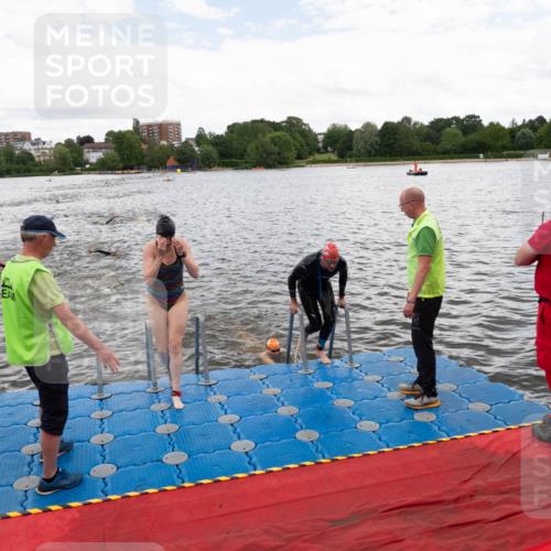 16.06.2024 - 7 Türme Triathlon MichiJ http://msf.ph/oto/6271685 16.06.2024 12:07:17 Schwimmen 54, 67, 72, 129, 517, 571 meine-sportfotos.de
