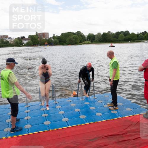 16.06.2024 - 7 Türme Triathlon MichiJ http://msf.ph/oto/6271687 16.06.2024 12:07:17 Schwimmen 54, 67, 72, 129, 517, 571 meine-sportfotos.de