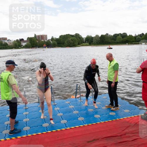 16.06.2024 - 7 Türme Triathlon MichiJ http://msf.ph/oto/6271691 16.06.2024 12:07:17 Schwimmen 54, 67, 72, 129, 517, 571 meine-sportfotos.de