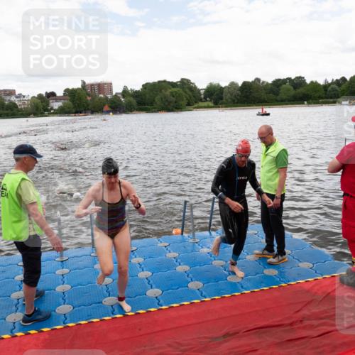 16.06.2024 - 7 Türme Triathlon MichiJ http://msf.ph/oto/6271695 16.06.2024 12:07:18 Schwimmen 54, 67, 72, 129, 517, 571 meine-sportfotos.de