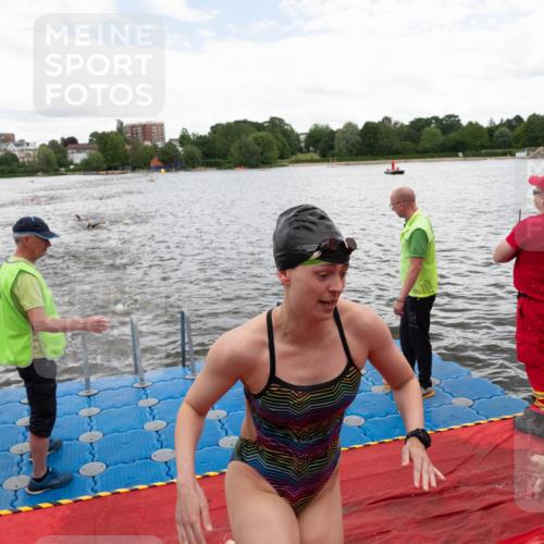 16.06.2024 - 7 Türme Triathlon MichiJ http://msf.ph/oto/6271705 16.06.2024 12:07:19 Schwimmen 54, 67, 72, 129, 517, 571 meine-sportfotos.de