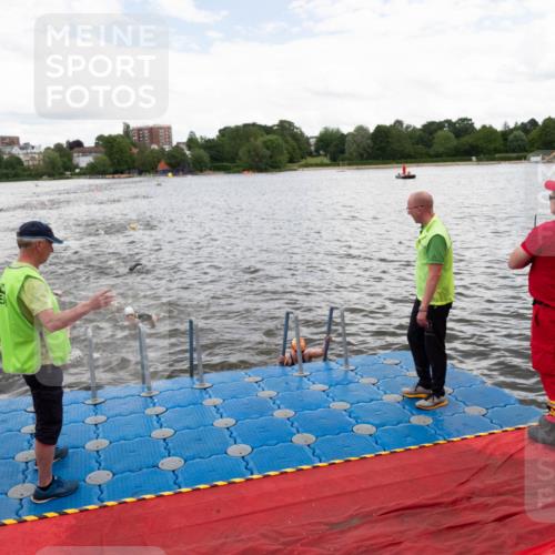 16.06.2024 - 7 Türme Triathlon MichiJ http://msf.ph/oto/6271711 16.06.2024 12:07:19 Schwimmen 54, 67, 72, 129, 517, 571 meine-sportfotos.de