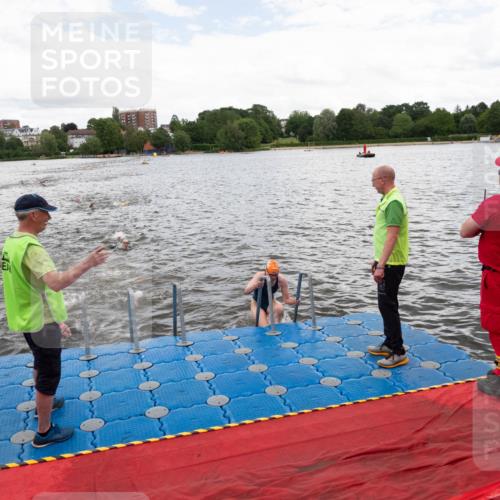 16.06.2024 - 7 Türme Triathlon MichiJ http://msf.ph/oto/6271718 16.06.2024 12:07:20 Schwimmen 54, 67, 72, 129, 517, 571 meine-sportfotos.de