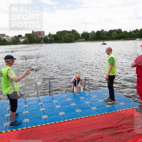 16.06.2024 - 7 Türme Triathlon MichiJ http://msf.ph/oto/6271720 16.06.2024 12:07:20 Schwimmen 54, 67, 72, 129, 517, 571 meine-sportfotos.de