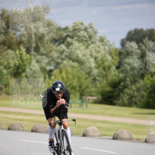 16.06.2024 - 26. Vierlanden-Triathlon Jannik Wohlers http://msf.ph/oto/6271768 16.06.2024 11:12:26 Radfahren 12, 71, 140, 190, 369, 447 meine-sportfotos.de