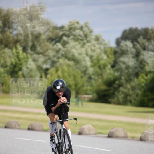 16.06.2024 - 26. Vierlanden-Triathlon Jannik Wohlers http://msf.ph/oto/6271772 16.06.2024 11:12:26 Radfahren 12, 71, 140, 190, 369, 447 meine-sportfotos.de