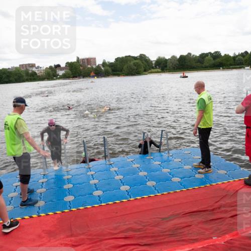 16.06.2024 - 7 Türme Triathlon MichiJ http://msf.ph/oto/6271797 16.06.2024 12:07:30 Schwimmen 54, 67, 440, 517, 571, 592 meine-sportfotos.de