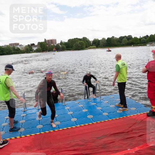 16.06.2024 - 7 Türme Triathlon MichiJ http://msf.ph/oto/6271812 16.06.2024 12:07:32 Schwimmen 54, 67, 440, 517, 571, 592 meine-sportfotos.de