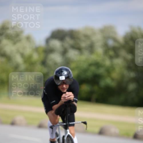 16.06.2024 - 26. Vierlanden-Triathlon Jannik Wohlers http://msf.ph/oto/6271814 16.06.2024 11:12:26 Radfahren 12, 71, 140, 190, 369, 447 meine-sportfotos.de