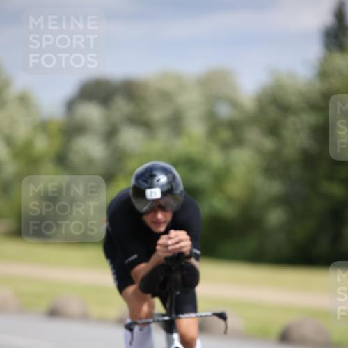 16.06.2024 - 26. Vierlanden-Triathlon Jannik Wohlers http://msf.ph/oto/6271824 16.06.2024 11:12:26 Radfahren 12, 71, 140, 190, 369, 447 meine-sportfotos.de