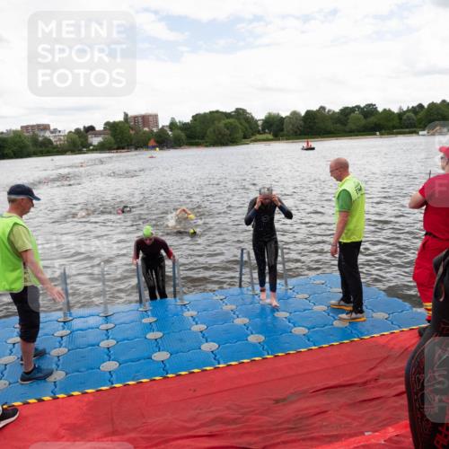 16.06.2024 - 7 Türme Triathlon MichiJ http://msf.ph/oto/6271827 16.06.2024 12:07:33 Schwimmen 54, 67, 440, 571, 592 meine-sportfotos.de