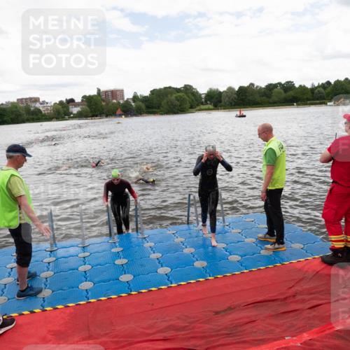16.06.2024 - 7 Türme Triathlon MichiJ http://msf.ph/oto/6271829 16.06.2024 12:07:33 Schwimmen 54, 67, 440, 571, 592 meine-sportfotos.de
