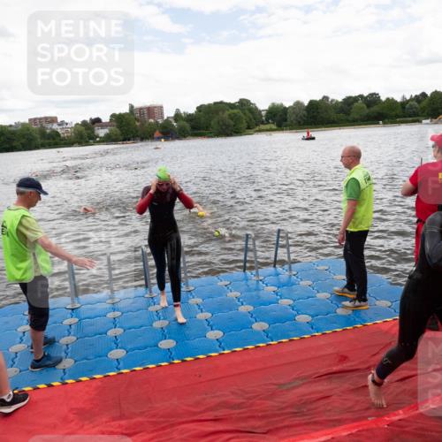 16.06.2024 - 7 Türme Triathlon MichiJ http://msf.ph/oto/6271845 16.06.2024 12:07:35 Schwimmen 54, 67, 440, 571, 592 meine-sportfotos.de