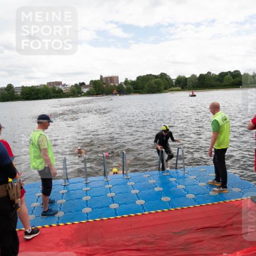 16.06.2024 - 7 Türme Triathlon MichiJ http://msf.ph/oto/6271854 16.06.2024 12:07:42 Schwimmen 54, 440, 544, 565, 571, 592 meine-sportfotos.de