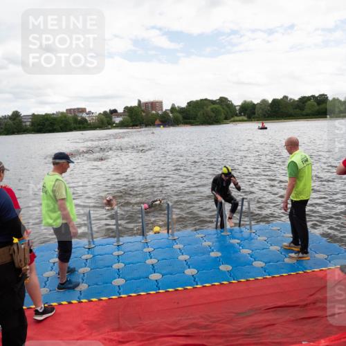 16.06.2024 - 7 Türme Triathlon MichiJ http://msf.ph/oto/6271857 16.06.2024 12:07:42 Schwimmen 54, 440, 544, 565, 571, 592 meine-sportfotos.de