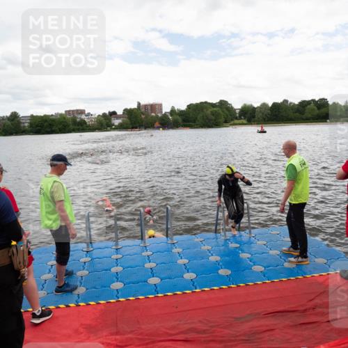 16.06.2024 - 7 Türme Triathlon MichiJ http://msf.ph/oto/6271861 16.06.2024 12:07:42 Schwimmen 54, 440, 544, 565, 571, 592 meine-sportfotos.de